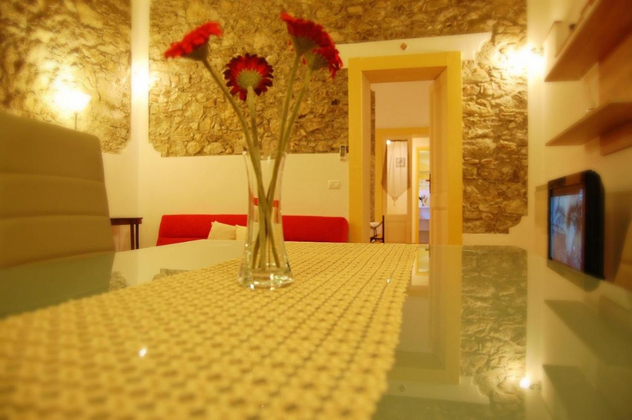 Incantevole E Storico Appartamento In Pieno Centro Taormina Ngoại thất bức ảnh