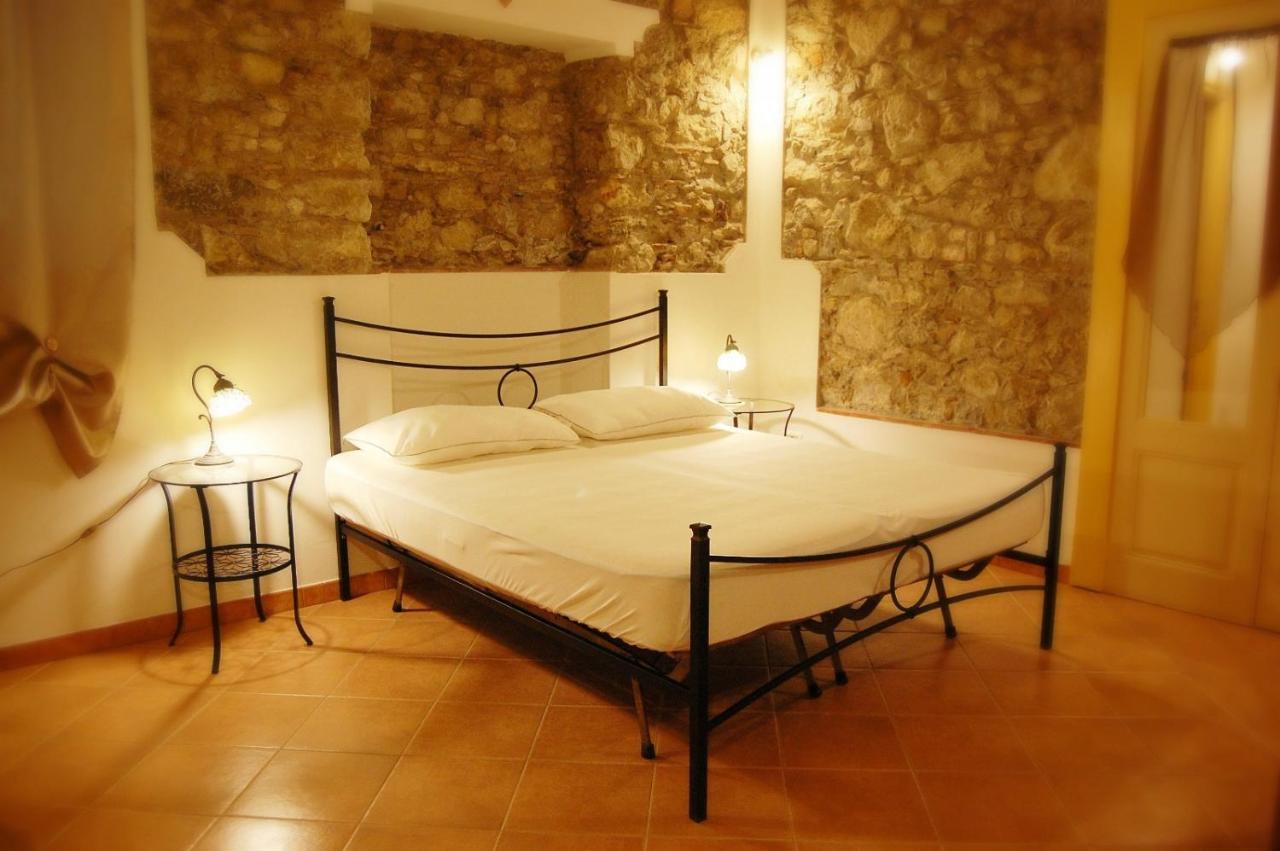 Incantevole E Storico Appartamento In Pieno Centro Taormina Ngoại thất bức ảnh